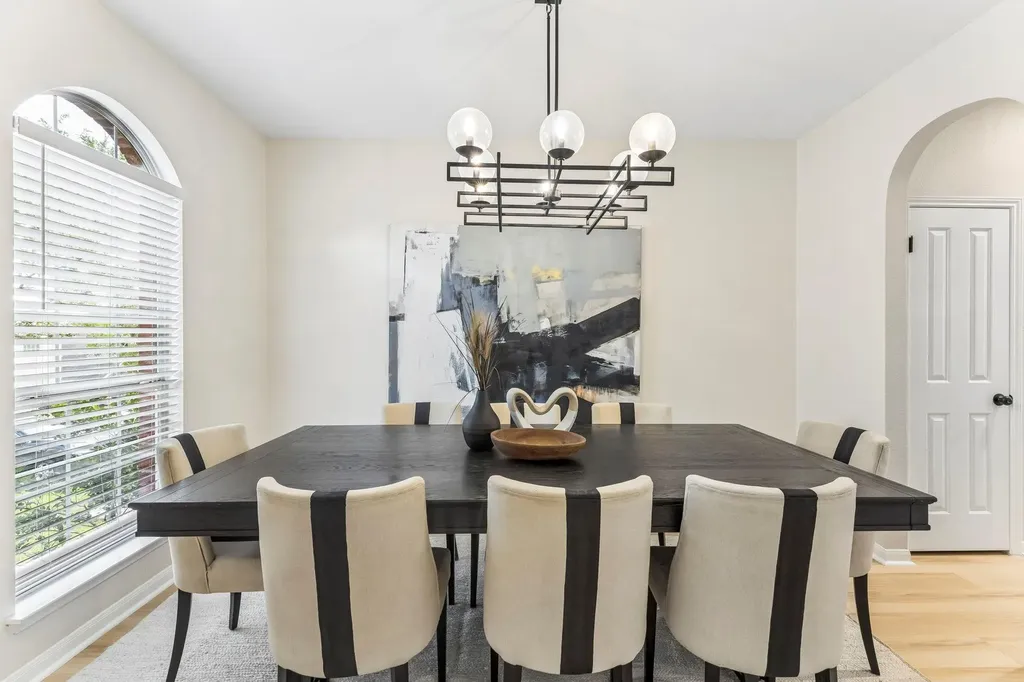 11200 Savin Hill Lane Austin TX 78739