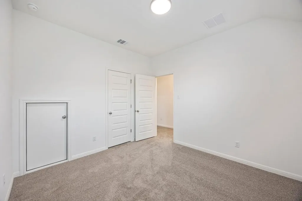 196 Hornet Street Elgin TX 78621