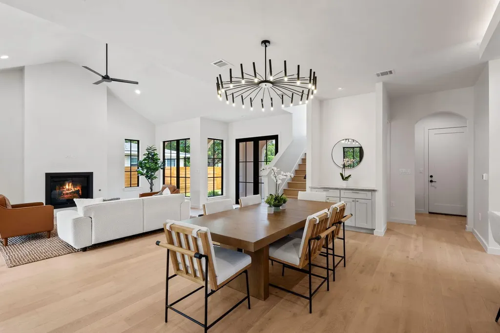 4513 Hank Avenue Austin TX 78745