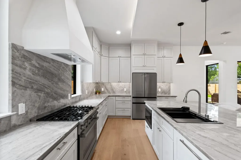 4513 Hank Avenue Austin TX 78745