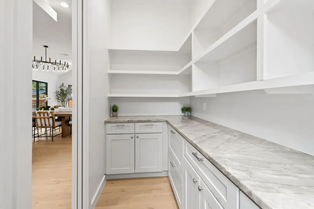 4513 Hank Avenue Austin TX 78745