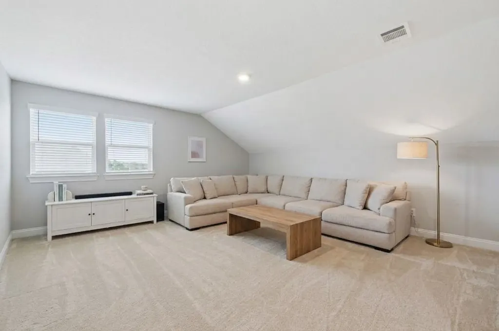 513 Barnhill Loop Dripping Springs TX 78620