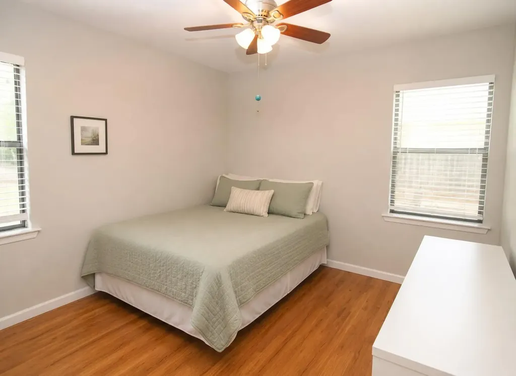 2107 Saratoga Drive Austin TX 78733