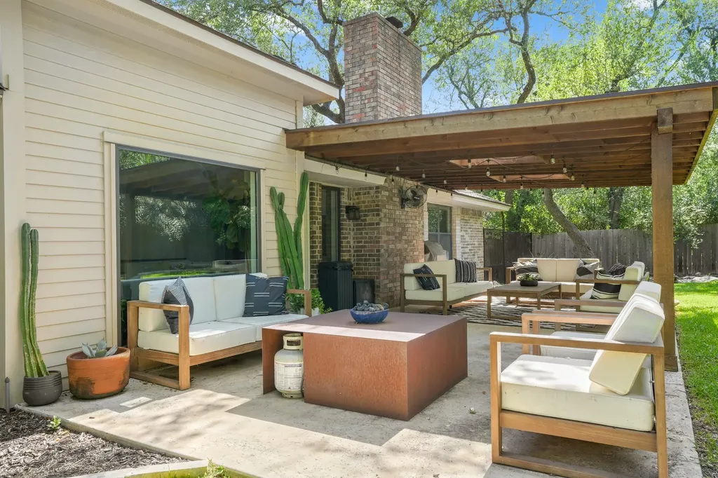 9909 Brandywine Circle Austin TX 78750