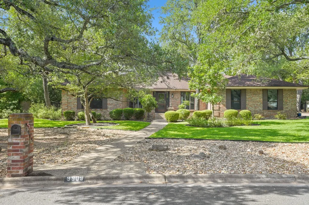 9909 Brandywine Circle Austin TX 78750
