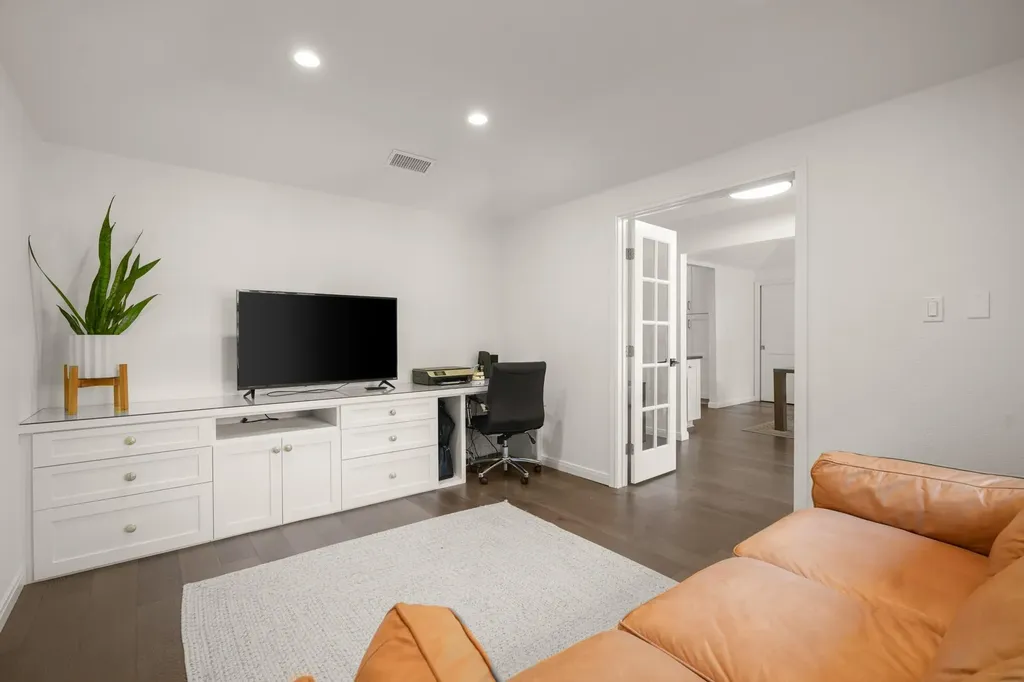9909 Brandywine Circle Austin TX 78750