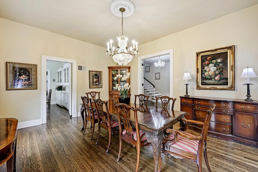 403 E Bowie Street Luling TX 78648