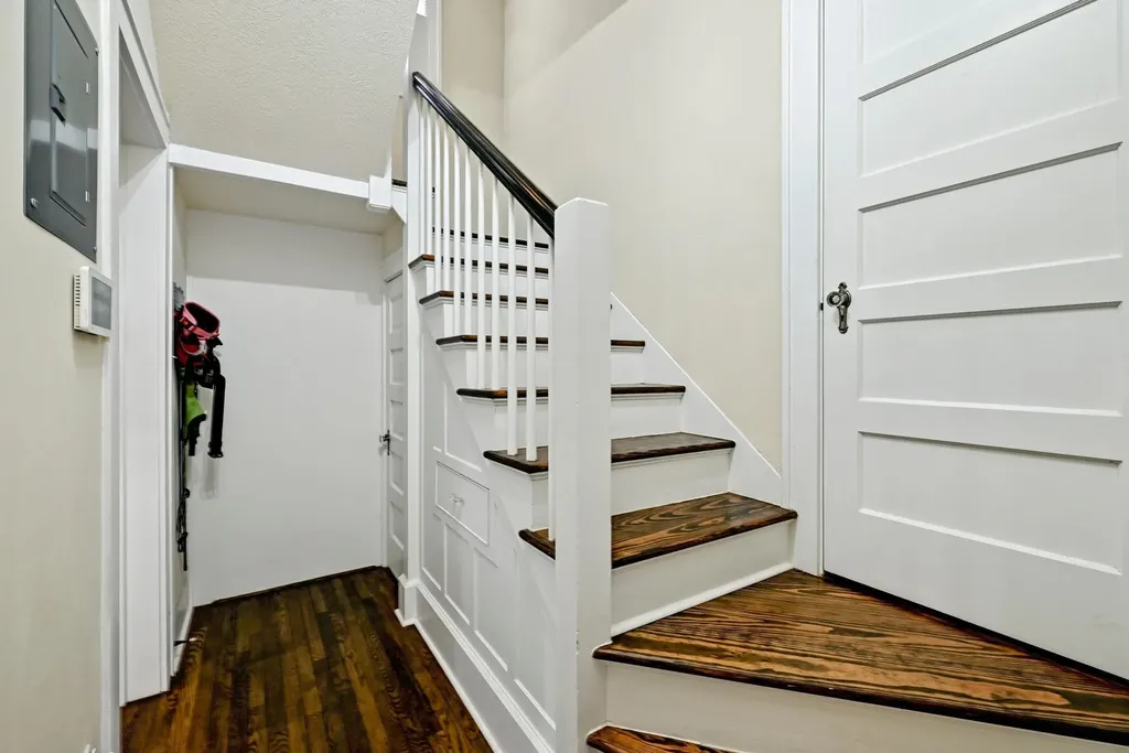 403 E Bowie Street Luling TX 78648