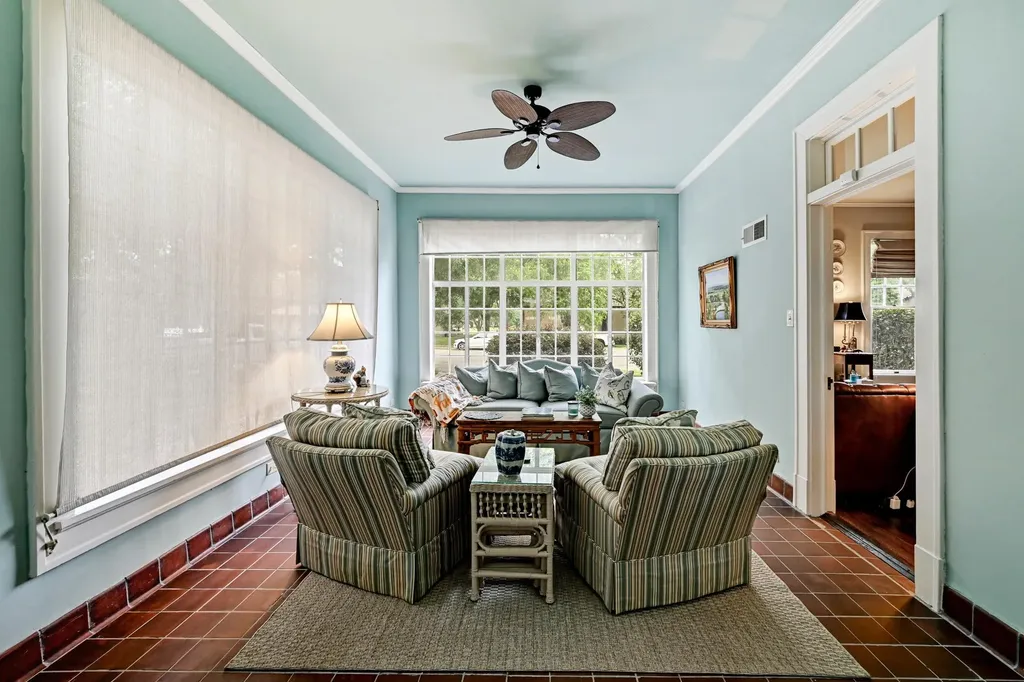 403 E Bowie Street Luling TX 78648