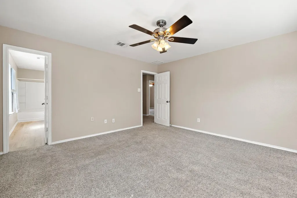 5705 Viewpoint Drive Austin TX 78744