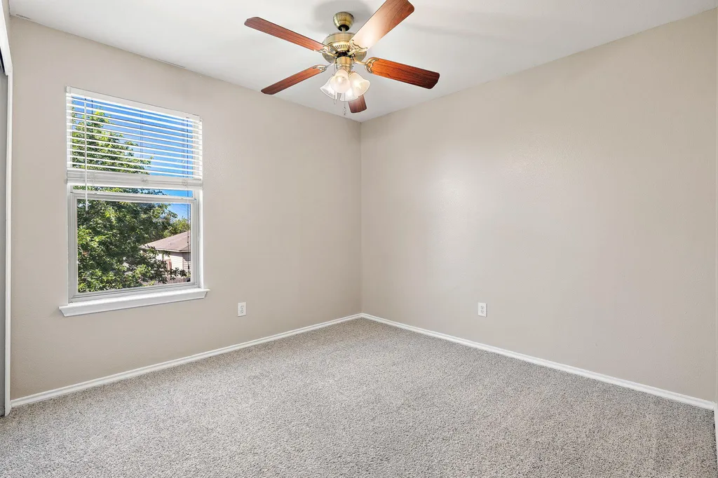 5705 Viewpoint Drive Austin TX 78744