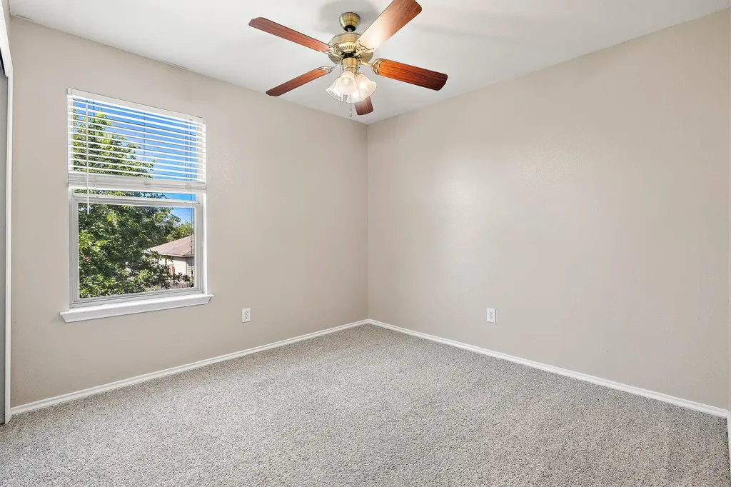 5705 Viewpoint Drive Austin TX 78744