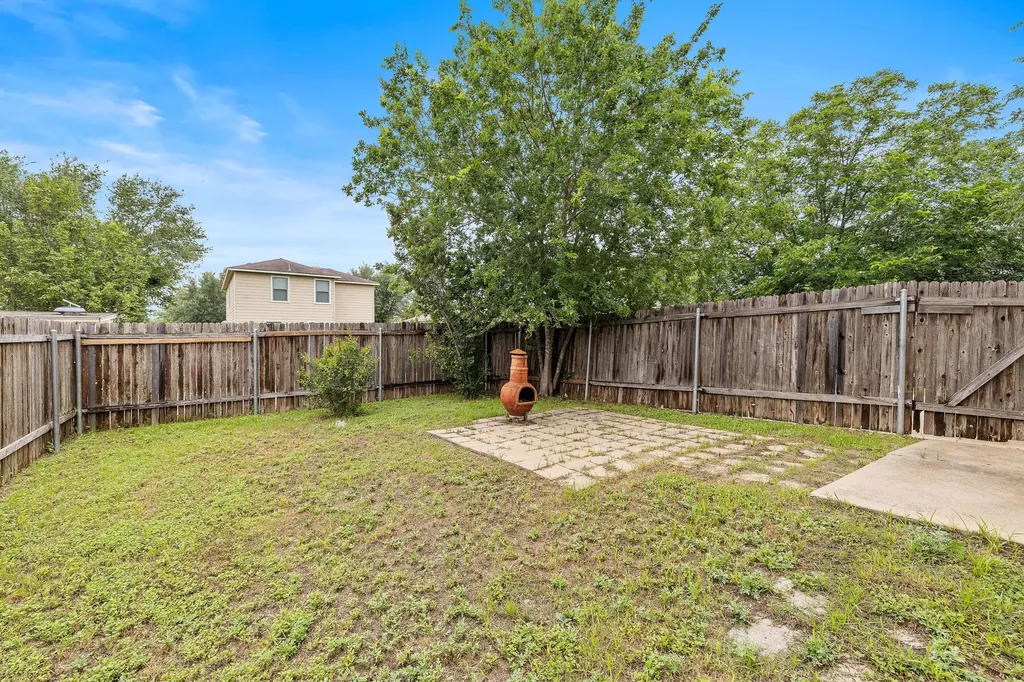 5705 Viewpoint Drive Austin TX 78744