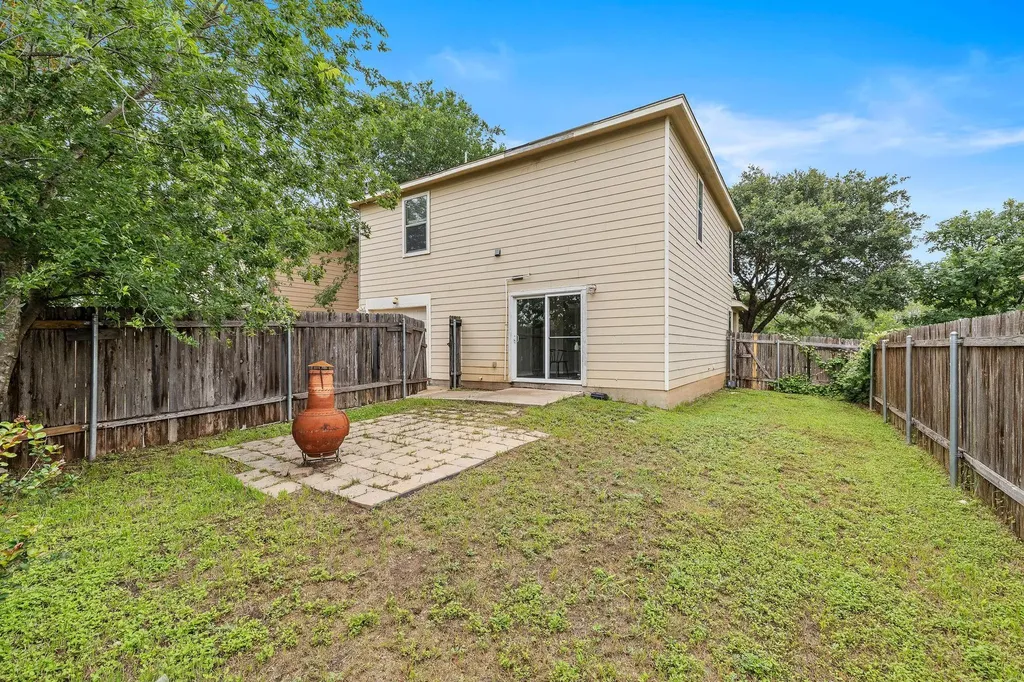 5705 Viewpoint Drive Austin TX 78744