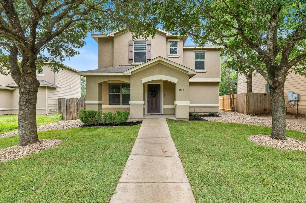 5705 Viewpoint Drive Austin TX 78744