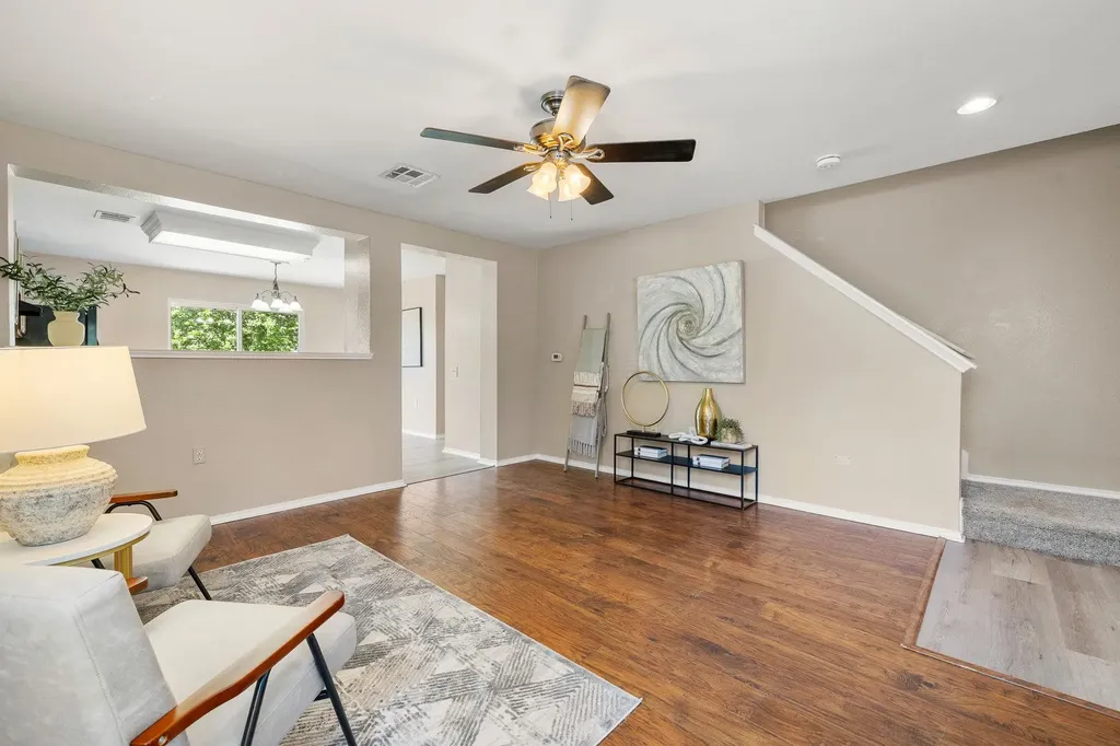 5705 Viewpoint Drive Austin TX 78744