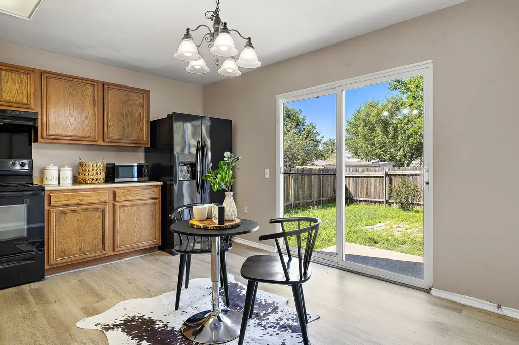 5705 Viewpoint Drive Austin TX 78744
