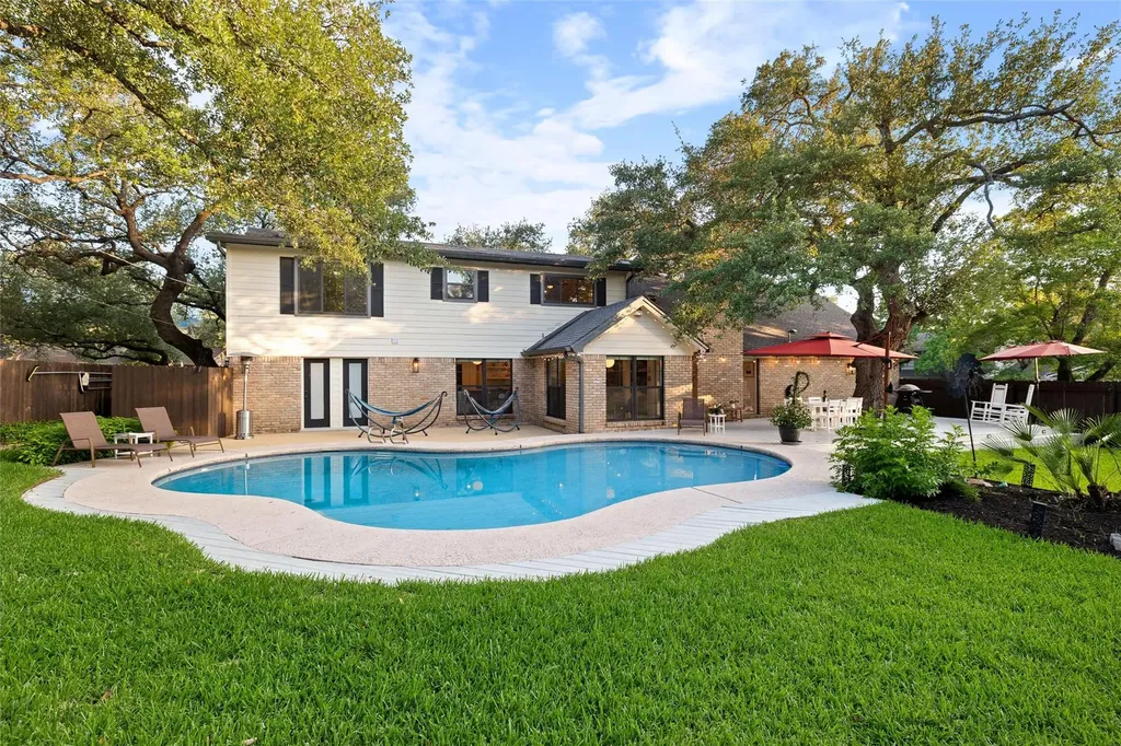 10721 Fountainbleu Circle Austin TX 78750