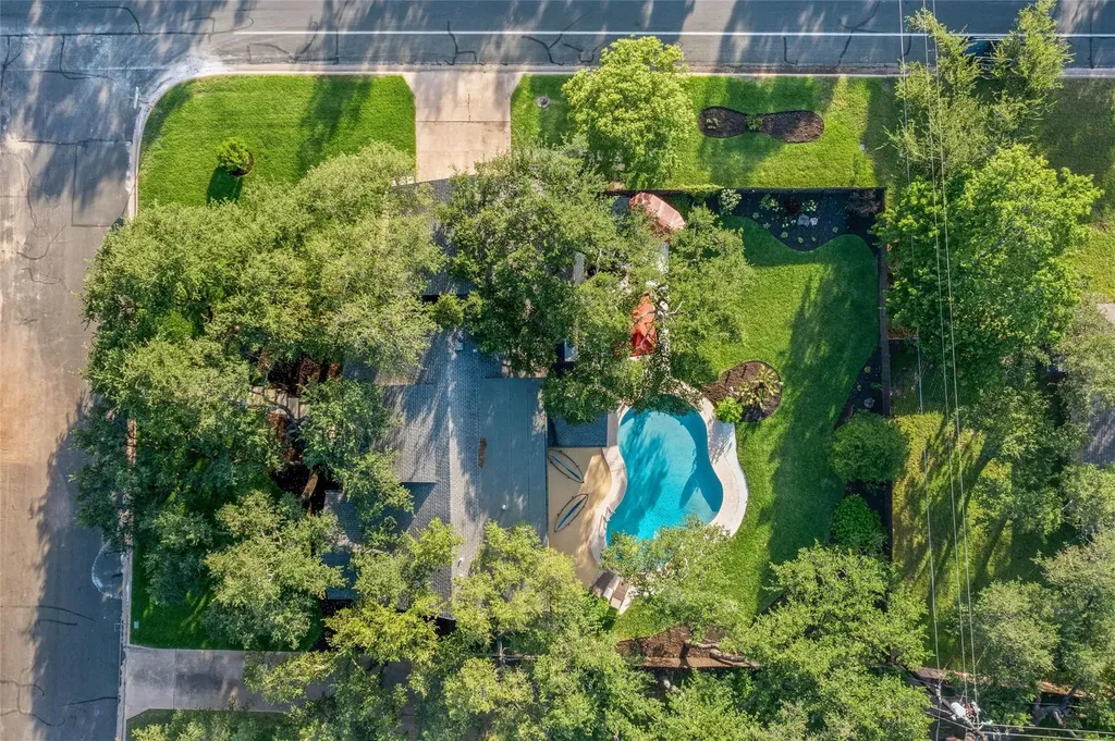 10721 Fountainbleu Circle Austin TX 78750