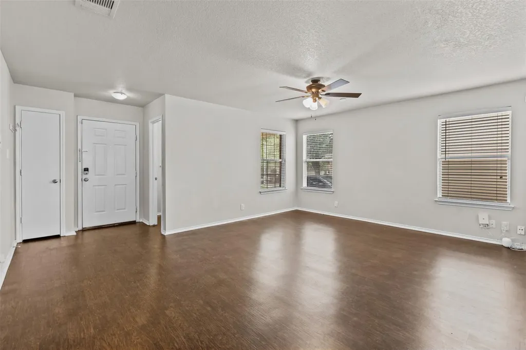870 Barrel Point San Antonio TX 78251