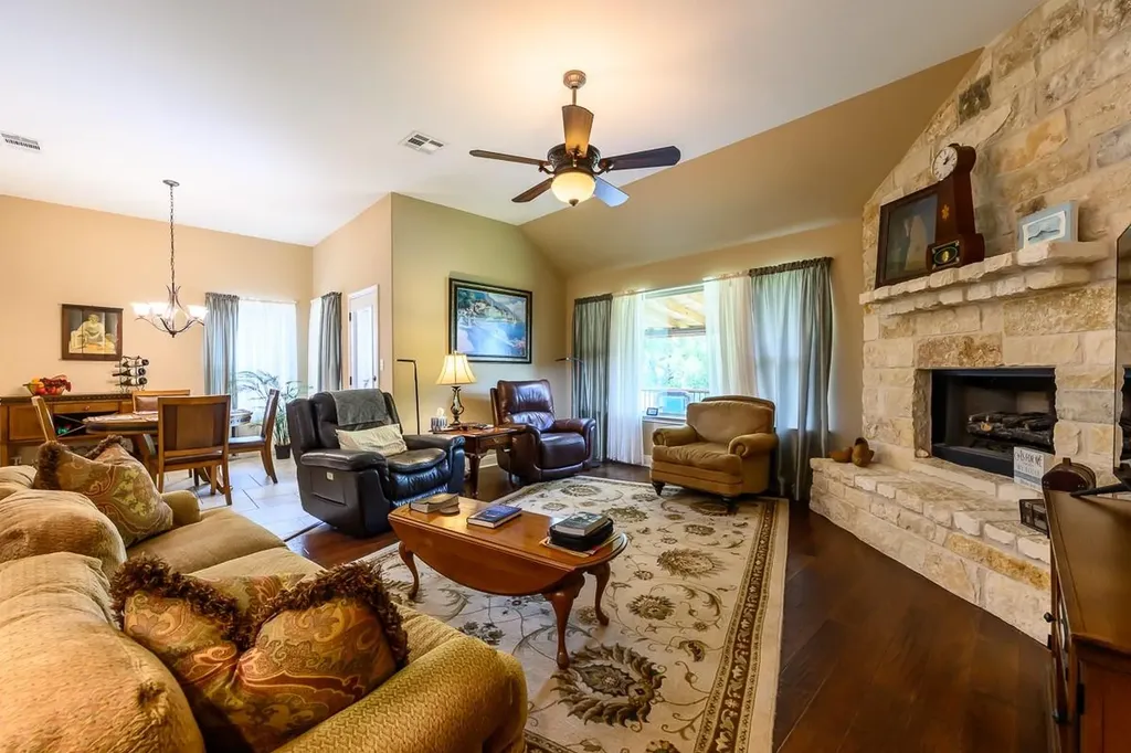 12904 Bismark Drive Austin TX 78748