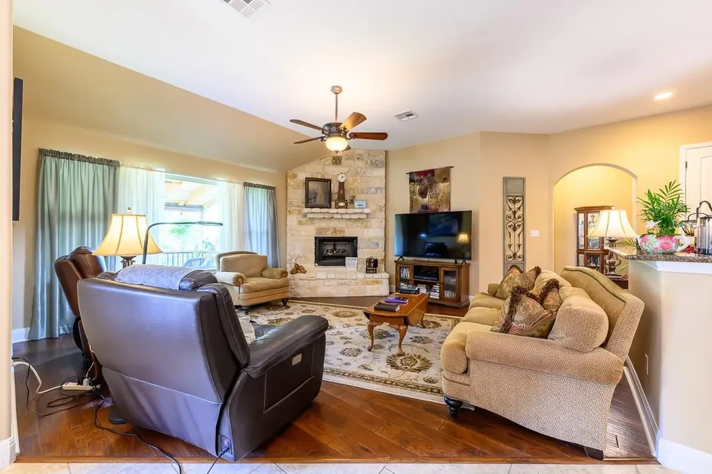 12904 Bismark Drive Austin TX 78748
