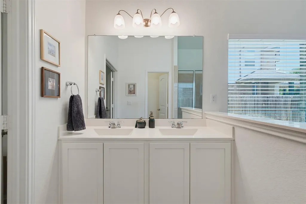 10800 Owyhee View Austin TX 78754