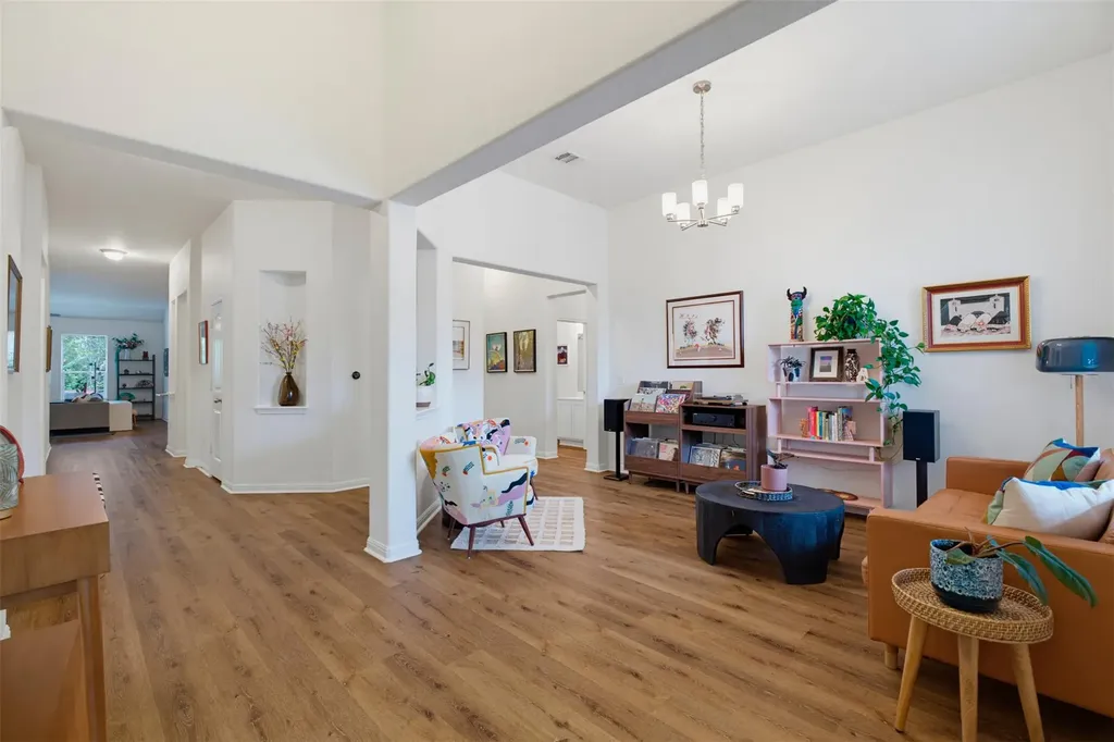 10800 Owyhee View Austin TX 78754
