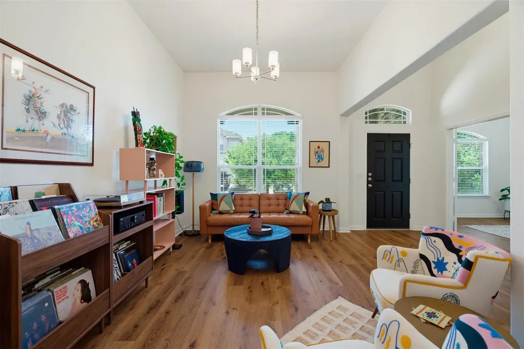 10800 Owyhee View Austin TX 78754