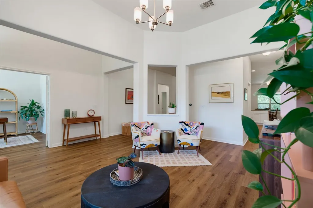 10800 Owyhee View Austin TX 78754