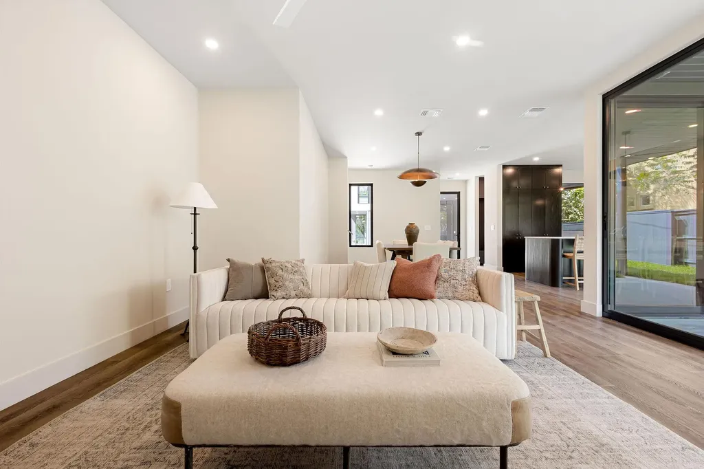 4414 Banister Lane Austin TX 78745