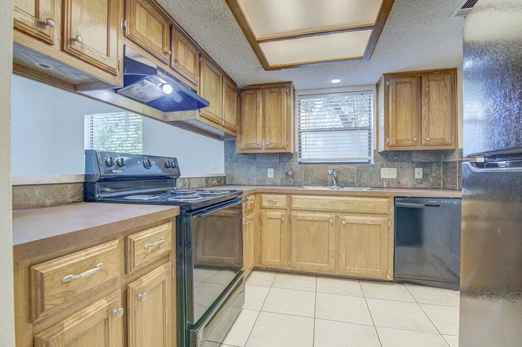 3560 Ranch Road 2222 Austin TX 78731