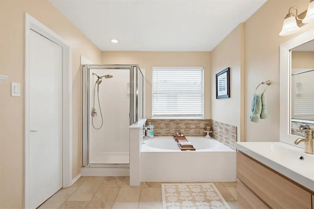 369 S Kates Cove Buda TX 78610
