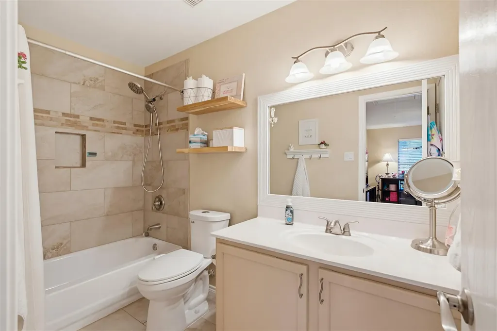 369 S Kates Cove Buda TX 78610