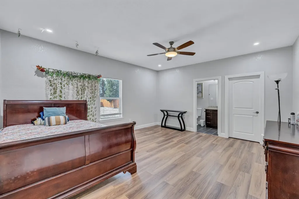 421 Las Lomas Drive Elgin TX 78621