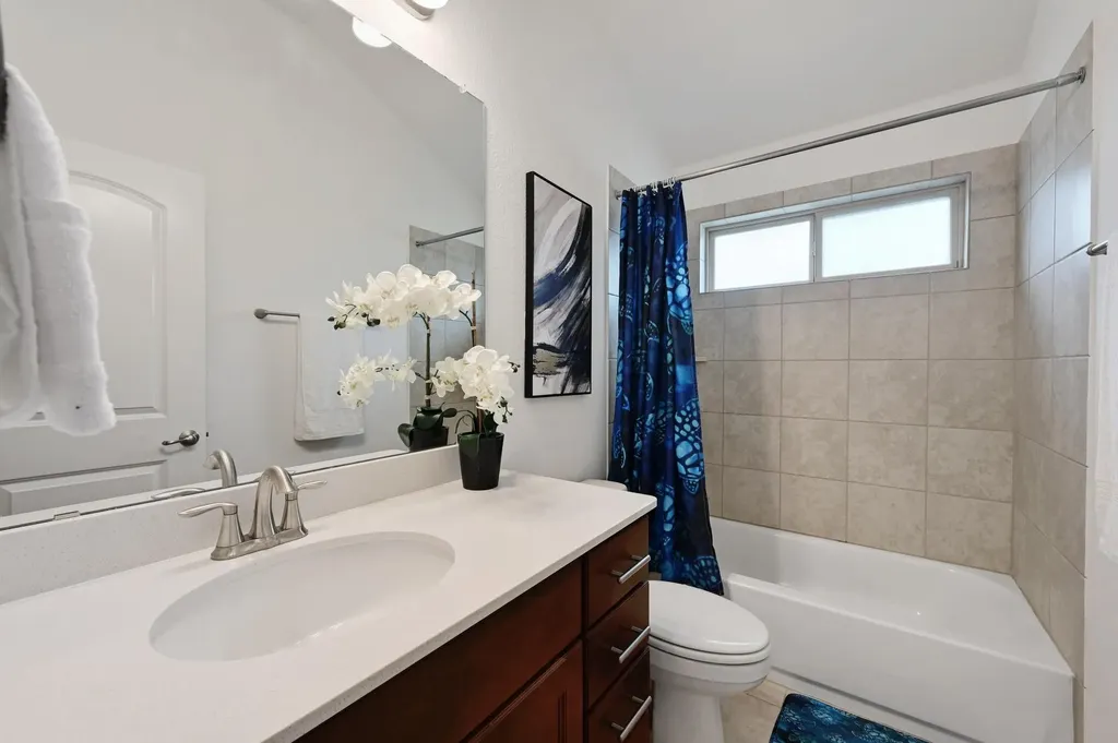 918 Valley View Drive Leander TX 78641