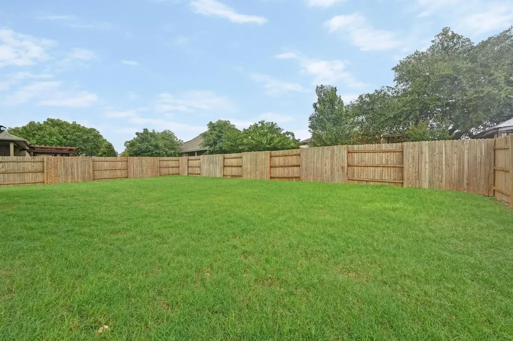 918 Valley View Drive Leander TX 78641