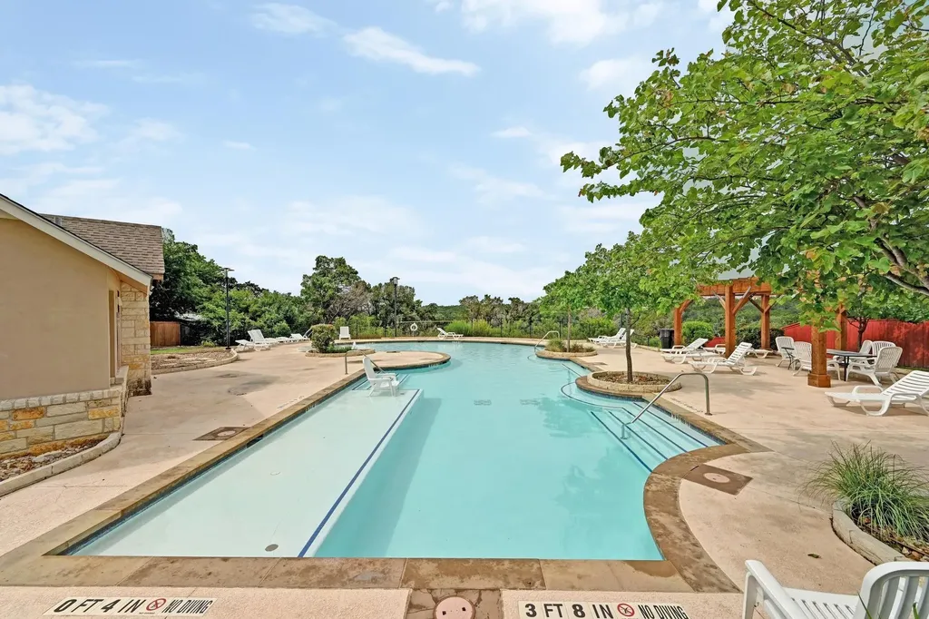 918 Valley View Drive Leander TX 78641