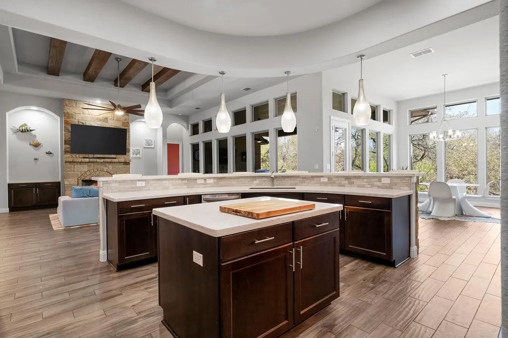 9709 Avion Cove Dripping Springs TX 78620