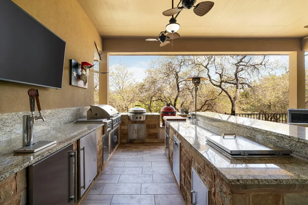 9709 Avion Cove Dripping Springs TX 78620