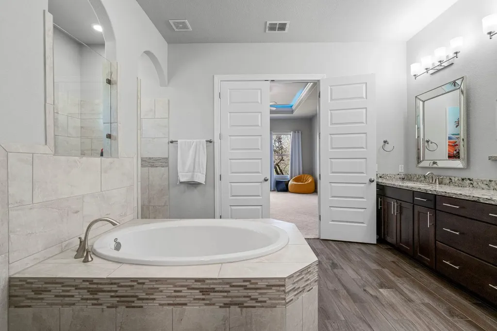 9709 Avion Cove Dripping Springs TX 78620