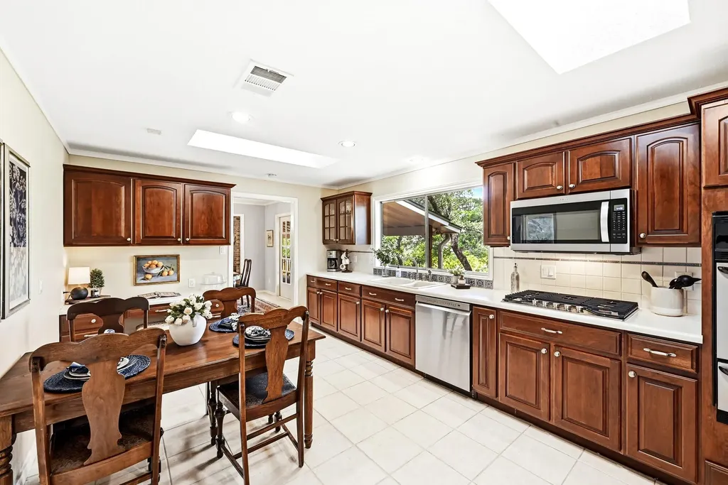 2500 Forest Bend Drive Austin TX 78704
