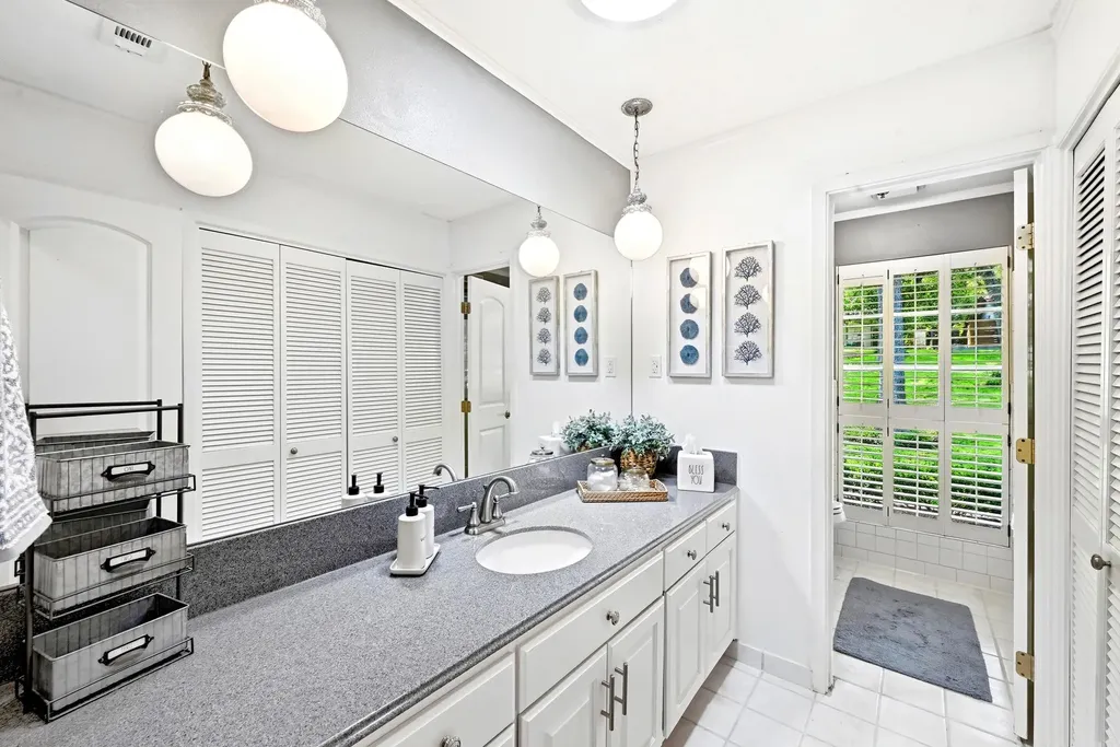 2500 Forest Bend Drive Austin TX 78704