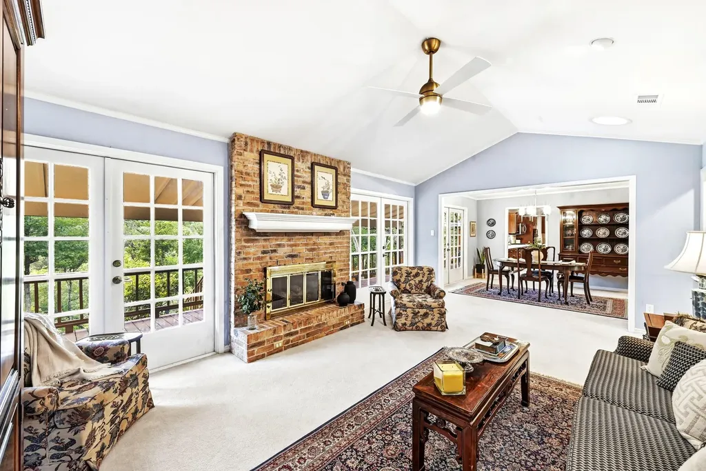 2500 Forest Bend Drive Austin TX 78704