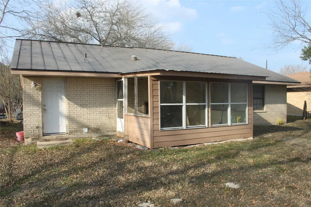 1504 Lakeview Drive Lockhart TX 78644