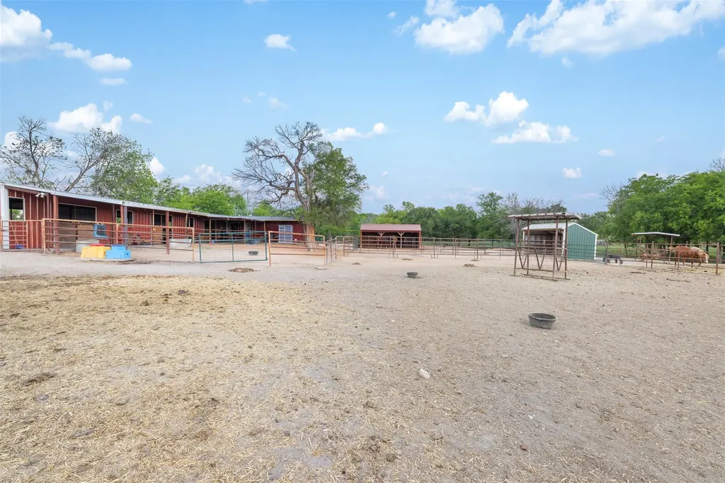 203 Saffles Road Waco TX 76706