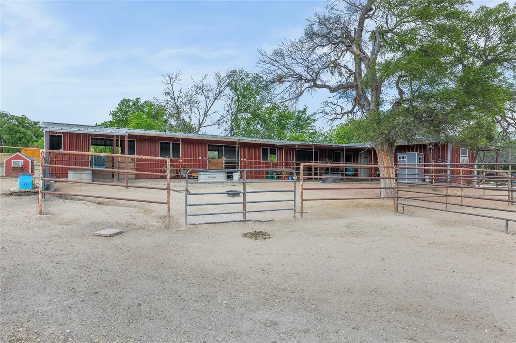 203 Saffles Road Waco TX 76706