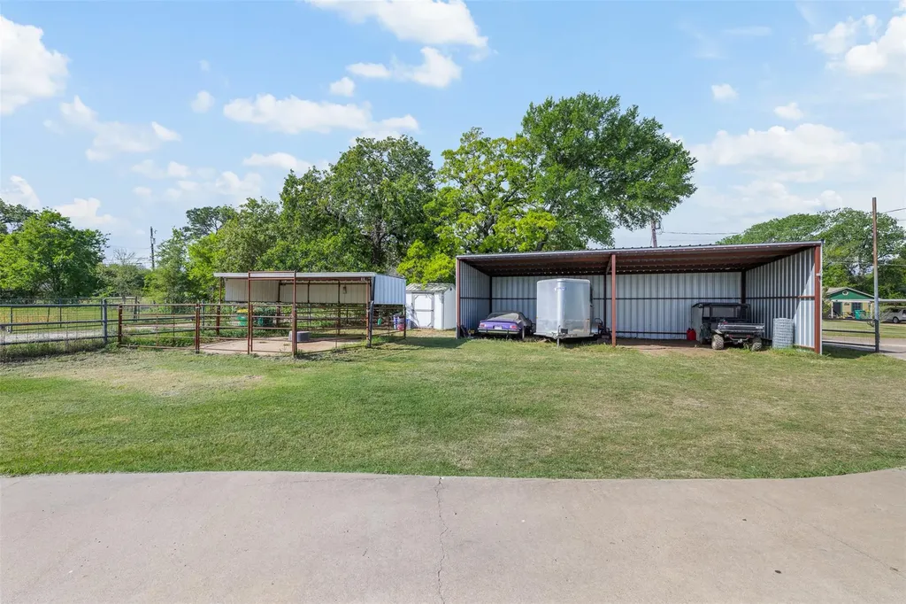 203 Saffles Road Waco TX 76706