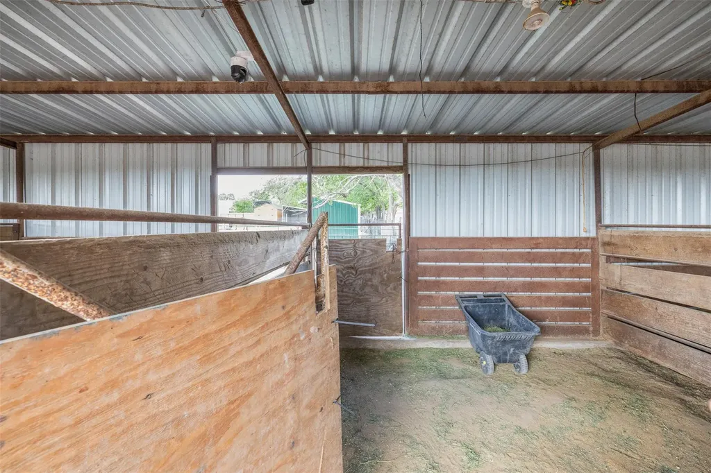203 Saffles Road Waco TX 76706