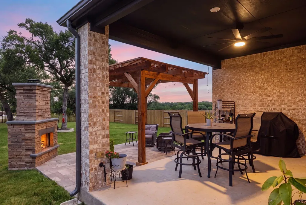 1236 Scenic Green Loop Georgetown TX 78628